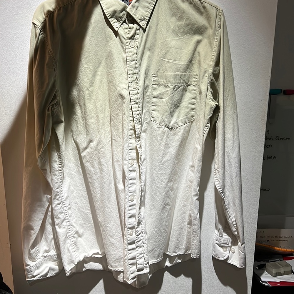 Gradient light green to white cool shirt